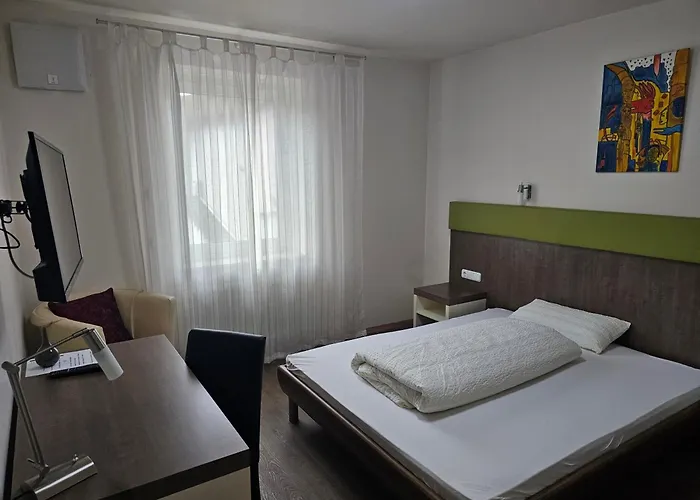 Gaestehaus Stefanie, Mio מלון *